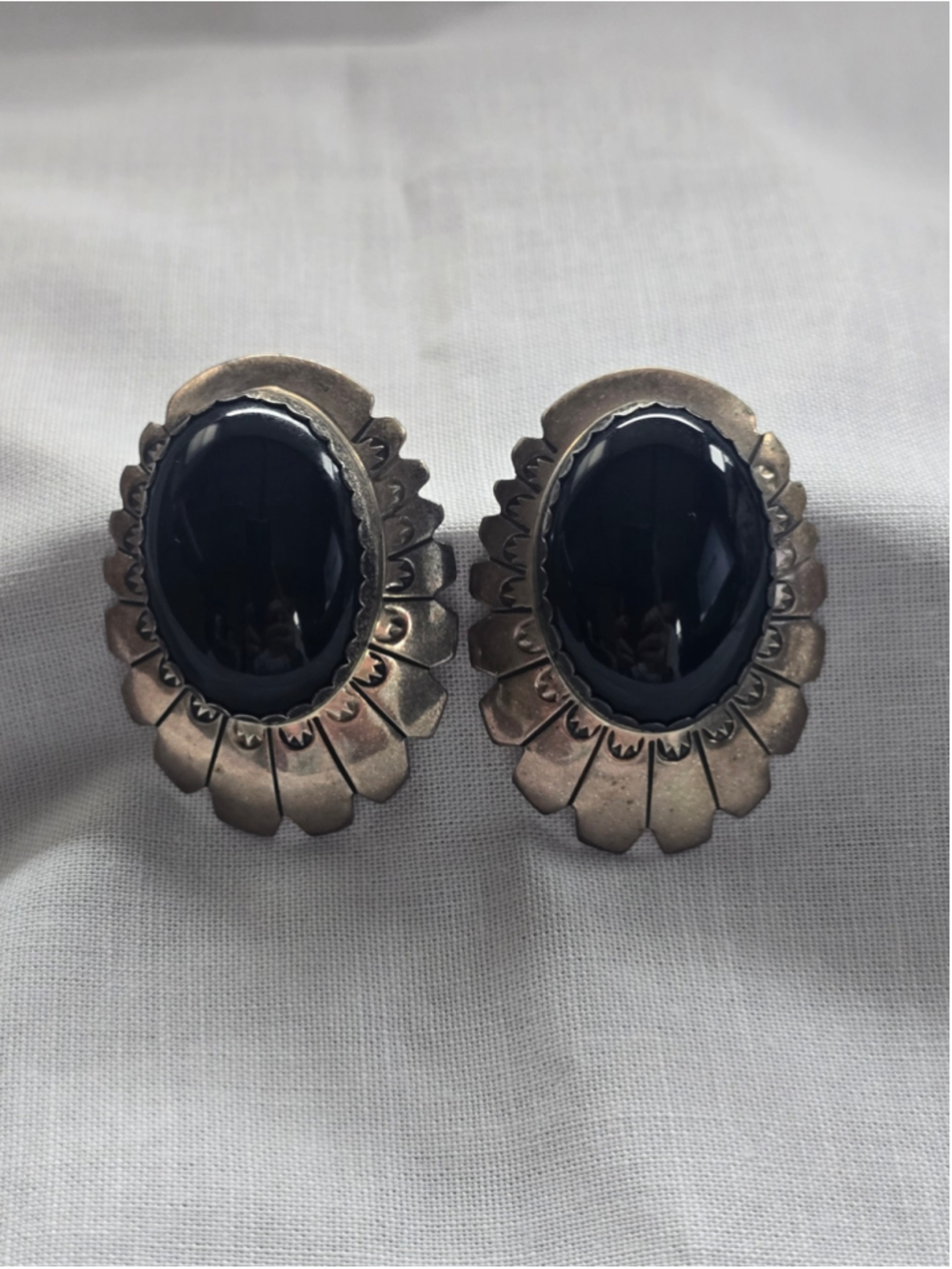 Vintage 1990s Southwestern Sterling Silver Black Onyx Fan Post Earrings